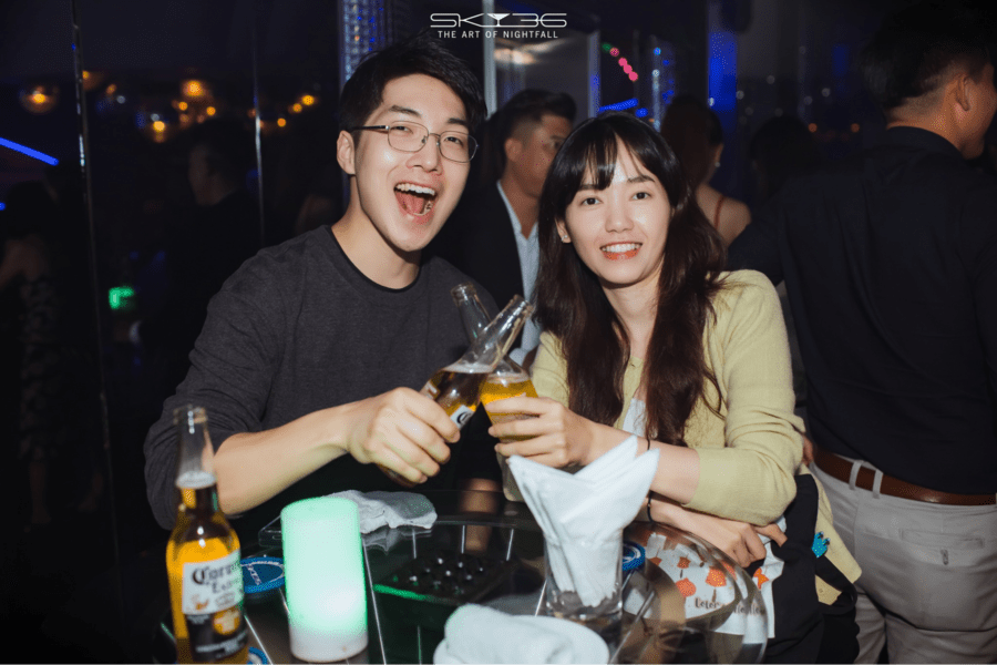 Cách rót bia chuẩn