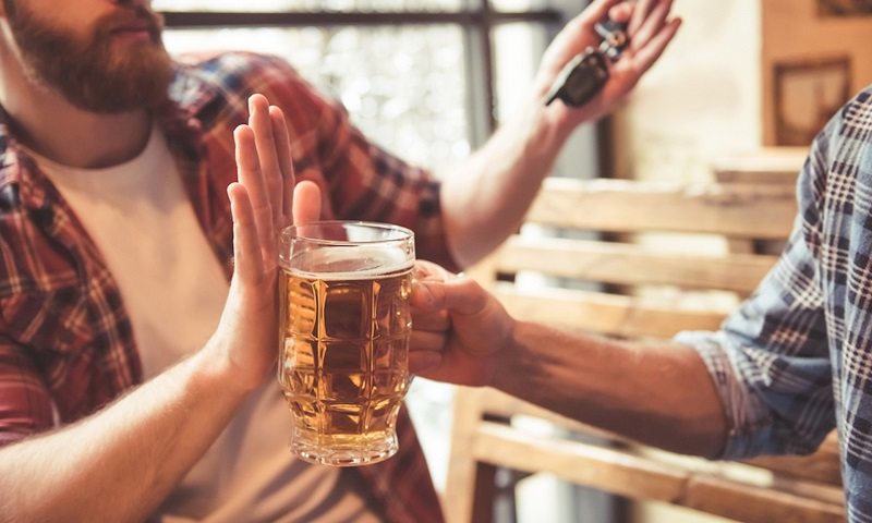 cách từ chối rượu bia