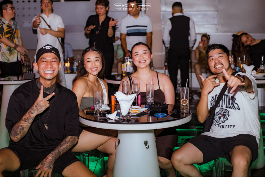 đi bar hết bao nhiêu tiền