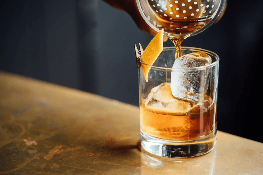 đi bar uống rượu gì đi bar uống rượu gì